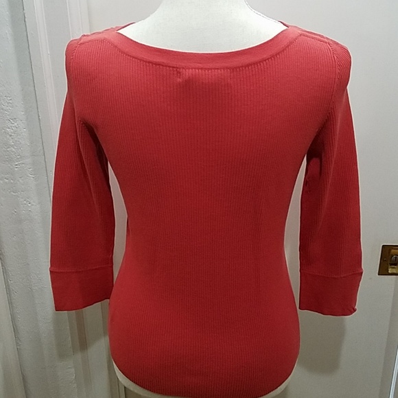 Top - Picture 2 of 2